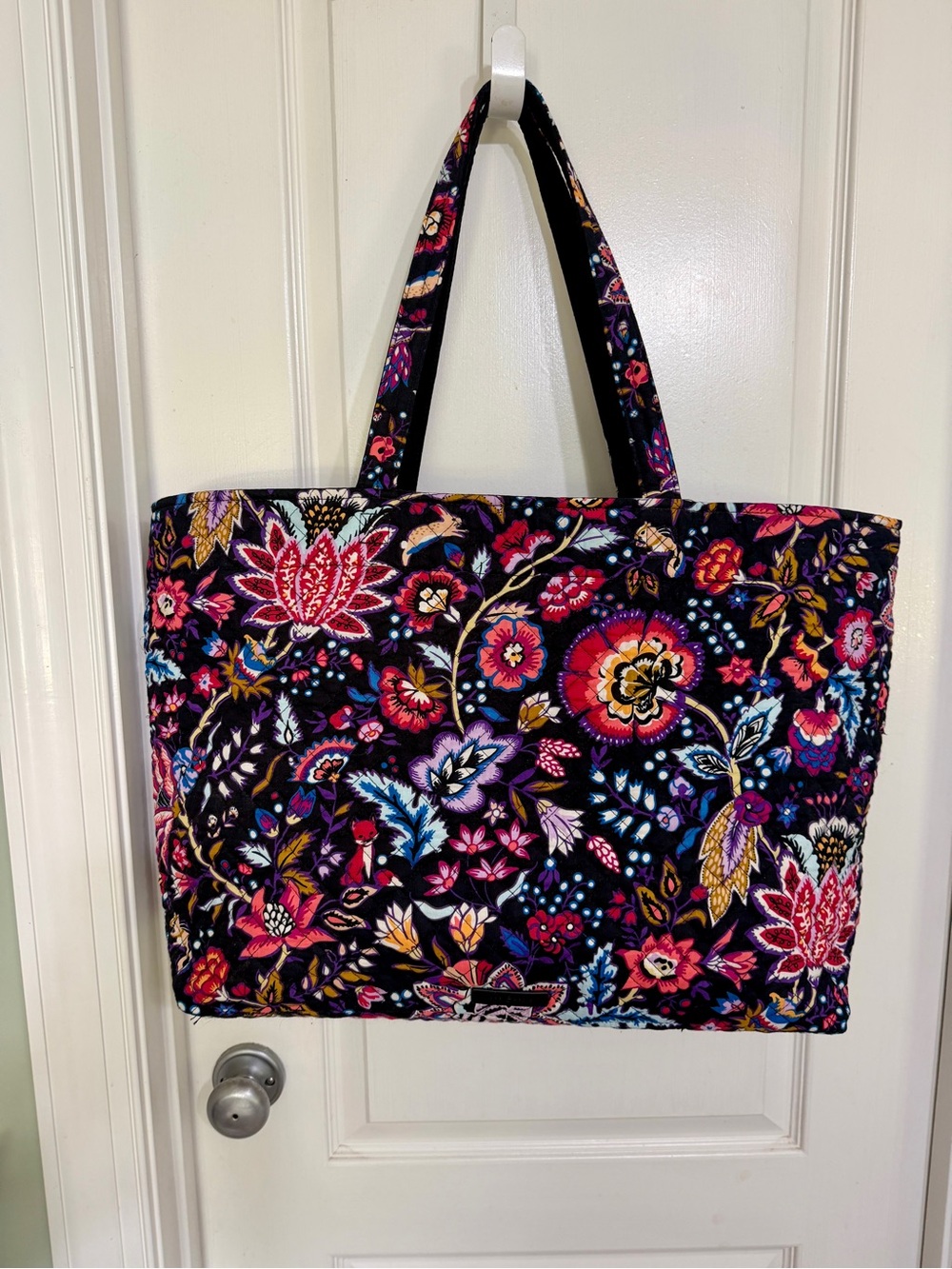 Vera Bradley Large Black Floral Multicolor Quilted Tote 24x14x8 in